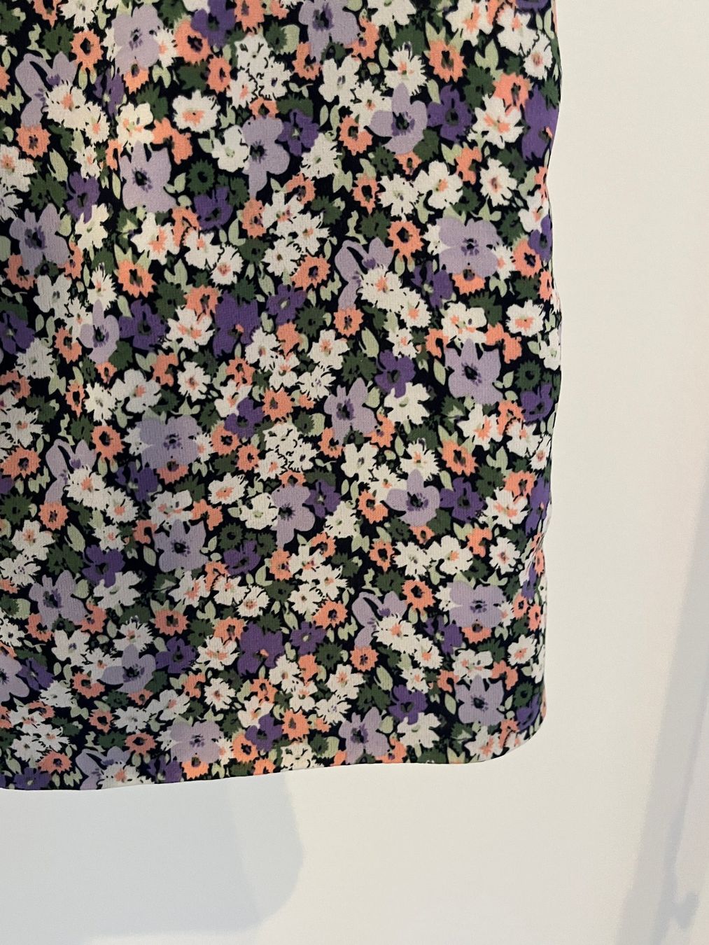 Na-kd Gonne: Jupe NA-KD, Motifs fleurs – Usato da Savagnier venduto da taianab 3