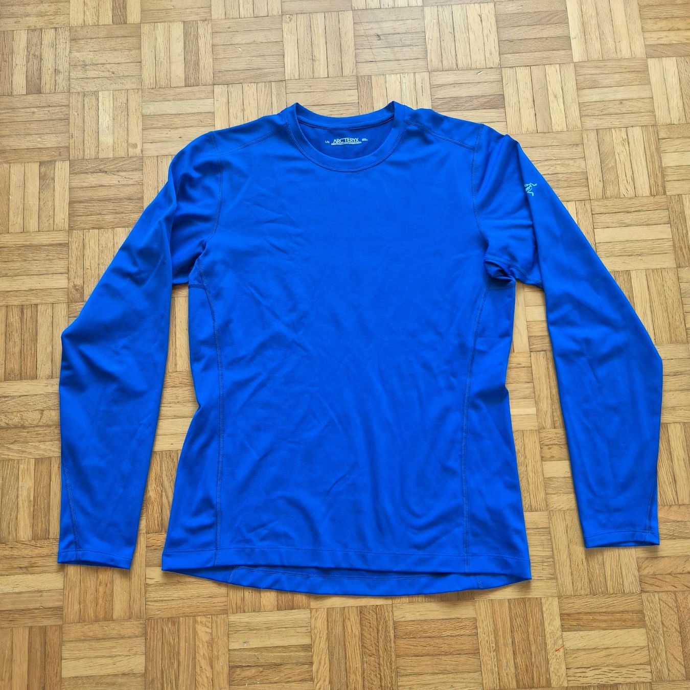 Arcteryx Maglioni & Felpe: Arc'teryx Phase AR Crew Langarmshirt Men Gr. L – Usato da Luzern venduto da nnamfuak