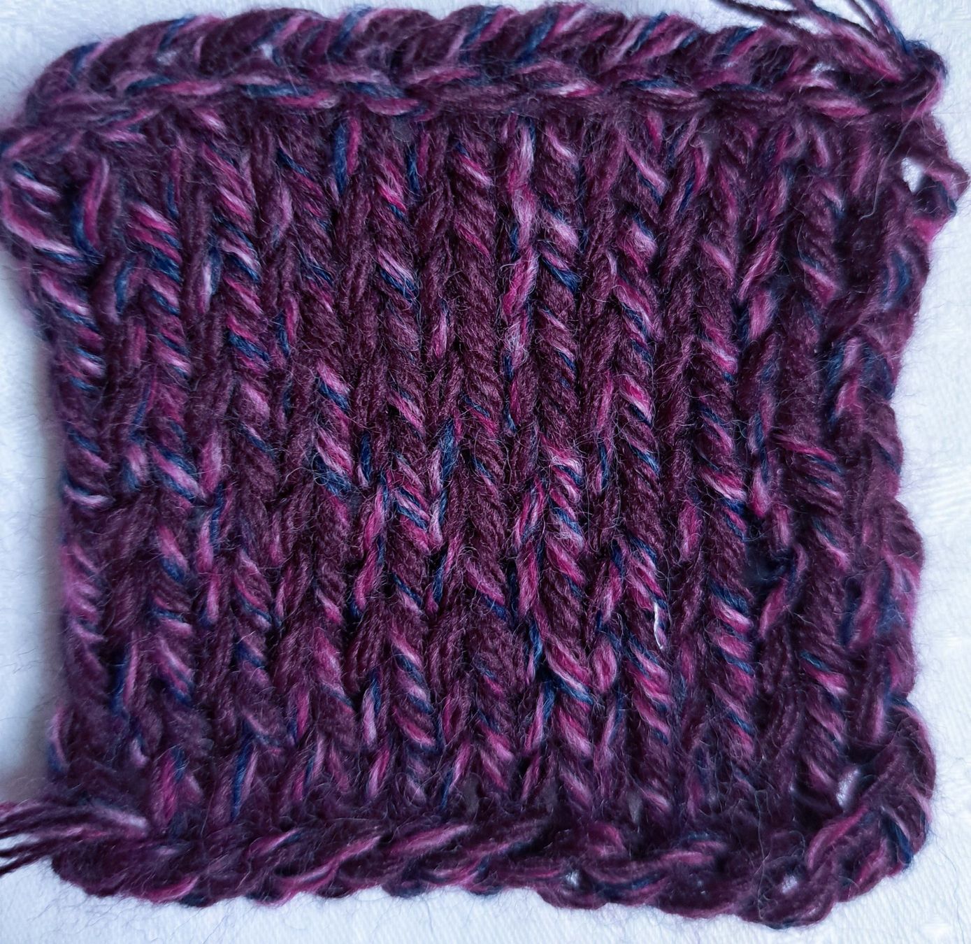 Lana: 50g schöne Unikatwolle, Beeren – Nuovo e nell'imballaggio originale da Basel venduto da Sweet-Yarns01 1