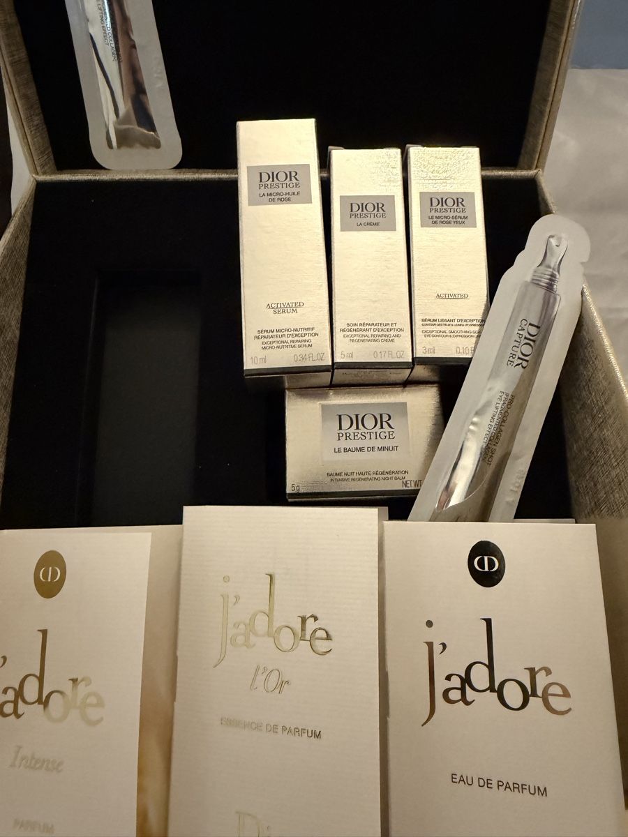 Dior Cura del viso: DIOR Prestige GeschenkBox Set 100% Original – Nuovo e nell'imballaggio originale da Bern venduto da Blueangel6 5