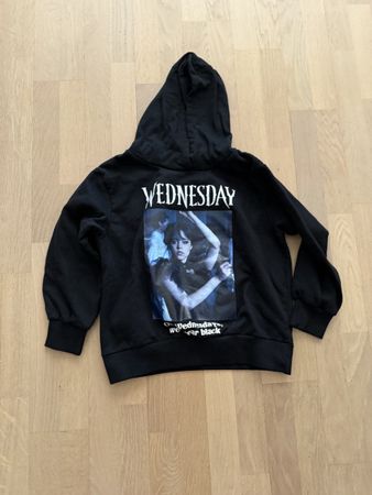 Hoodie Wednesday Schwarz Grösse 128 guter Zustand