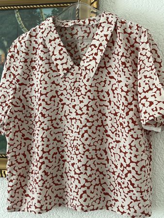 Schicke 💯SeideBluse Gereinigt Top GrM Hand Arbeit