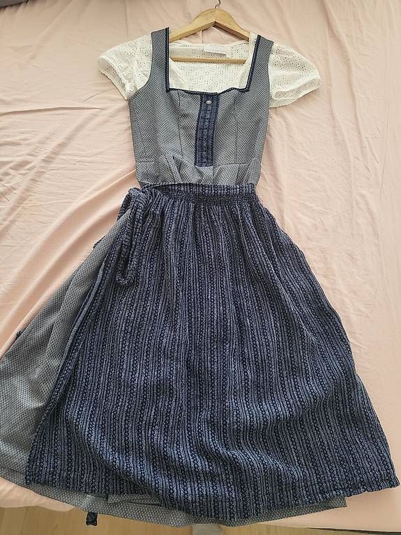Vestiti: Dirndl blau grösse 34 – Usato da Glattpark(Opfikon) venduto da Elenas22