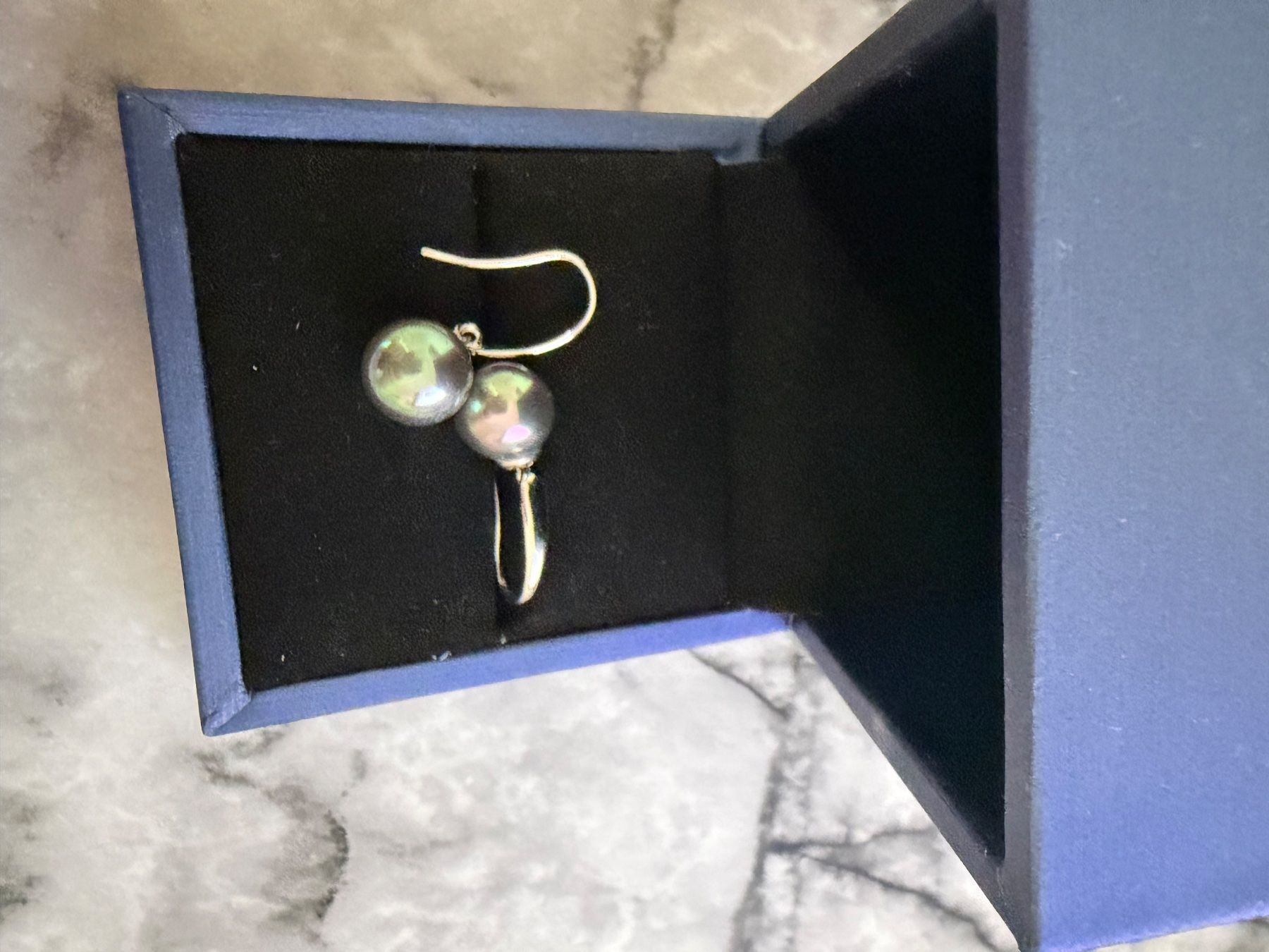 Orecchini pendenti & Orecchini a lobo: Natural grey pearl earrings – Usato da Zürich venduto da ghe_k58z 3