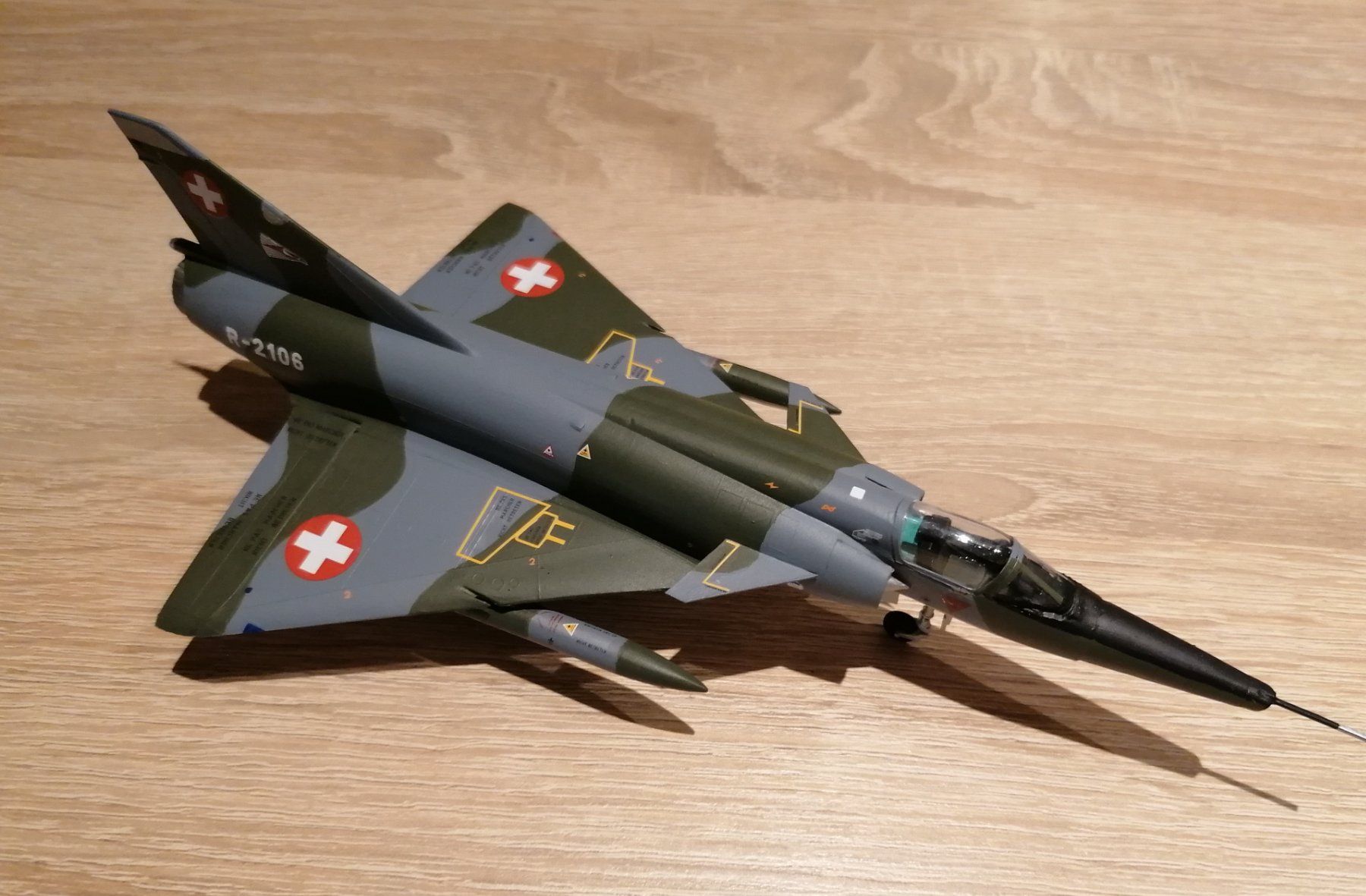 Schweizer Armee Kit di modellismo & Modellini statici: Mirage lll RS  1:48 – Nuovo (secondo la descrizione) da Brunnen venduto da pepone08 4