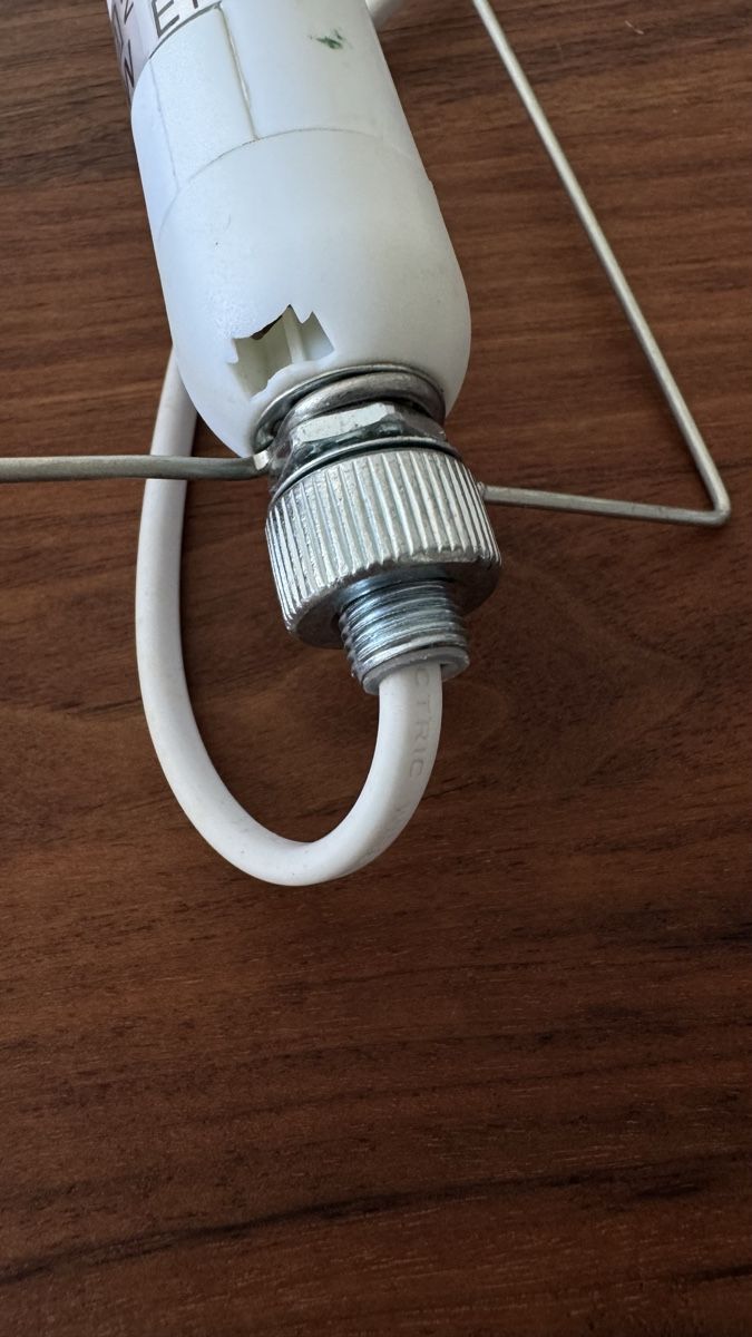 Lampen: Lampenkabel weiss mit Schalter, 40W, 230V – Gebraucht aus Zürich von Aya03 7