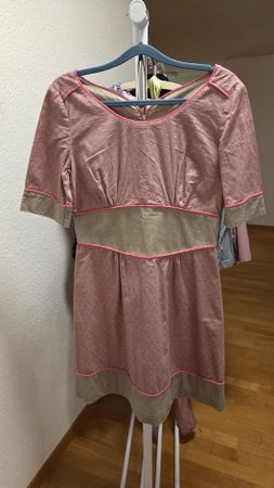 Sommerliches Kleid in Rosa/Beige, Grösse 40, Top Zustand!