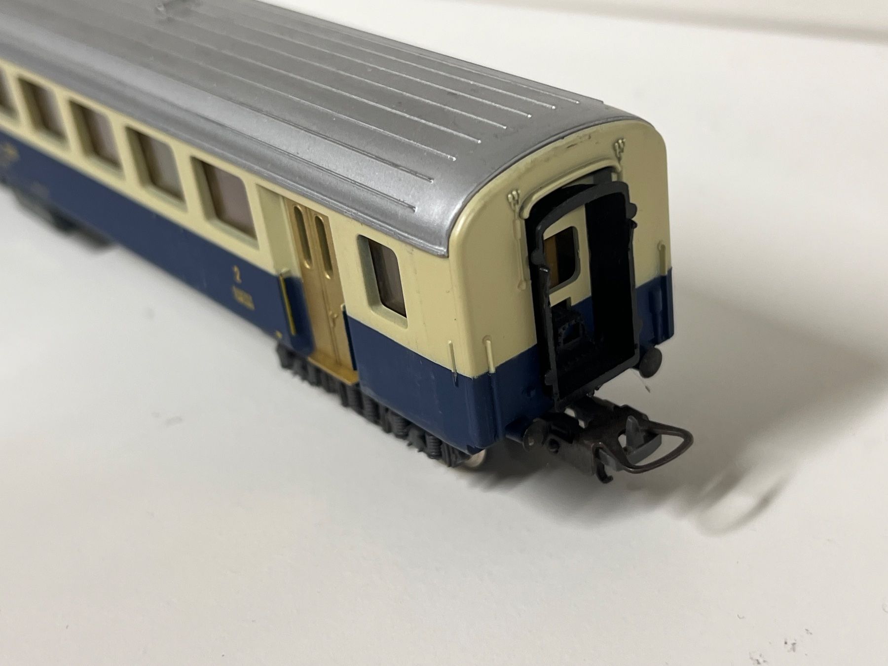 Lima Modelleisenbahnen: Lima BLS 2.Kl.  H0 DC – Gebraucht aus Neuenhof von ludovicco 4
