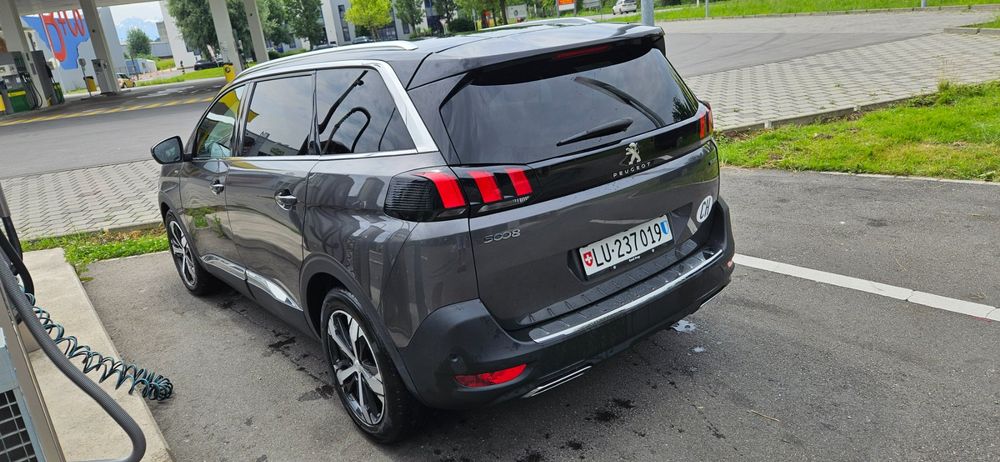 Peugeot 5008 j.g.2020