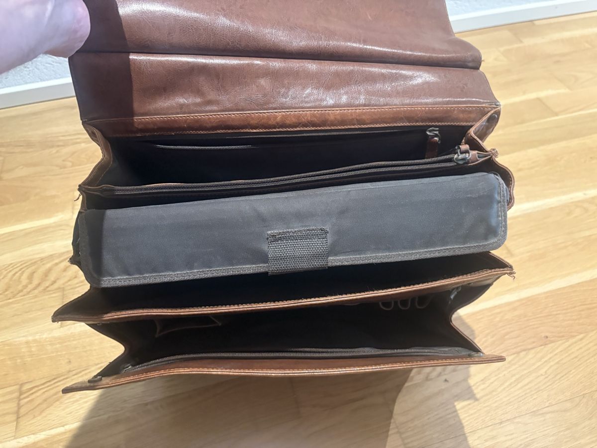 Valigie & Borse: Hochwertige Leder Aktentasche – Usato da Basel venduto da Just_Me80 4