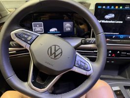 VW Golf UNITED