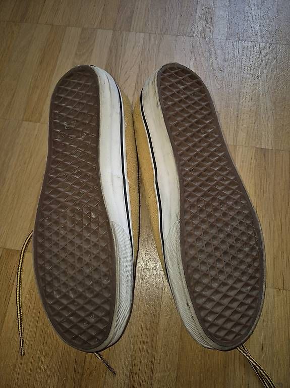 Herrenschuhe: Vans Schuhe (42) – Gebraucht aus Allschwil von Annalae 1