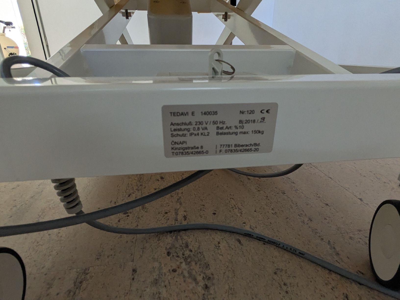 Sedie a sdraio: Behandlungsliege/ Massageliege – Usato da Windisch venduto da nintschg 4