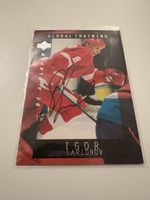 Igor Larionov Autographs #S206 1995-96 Upper Deck