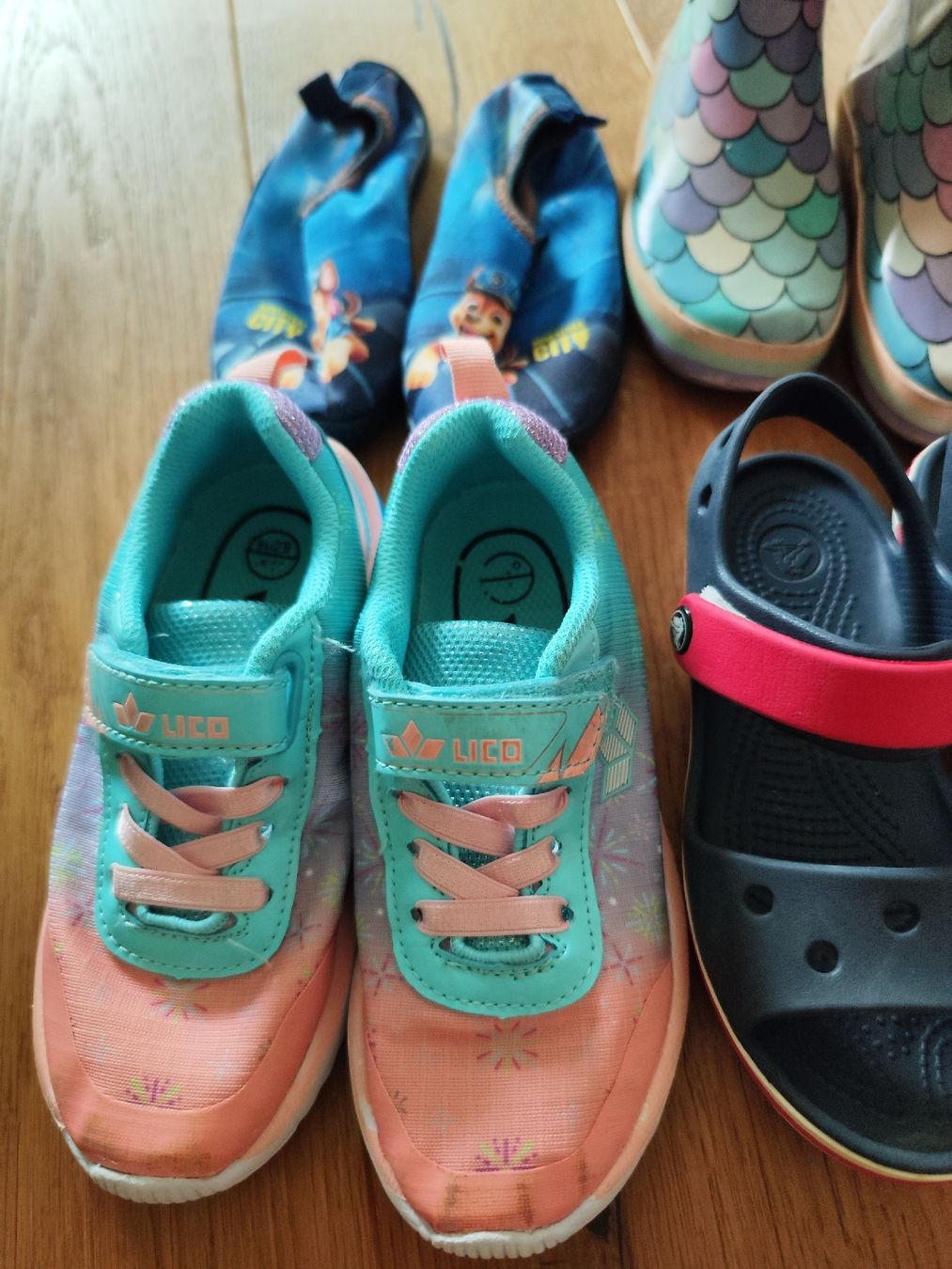 Scarpe per ragazze: Schuhe Gr. 28 und 29 – Usato da Kriens venduto da Xonox 1