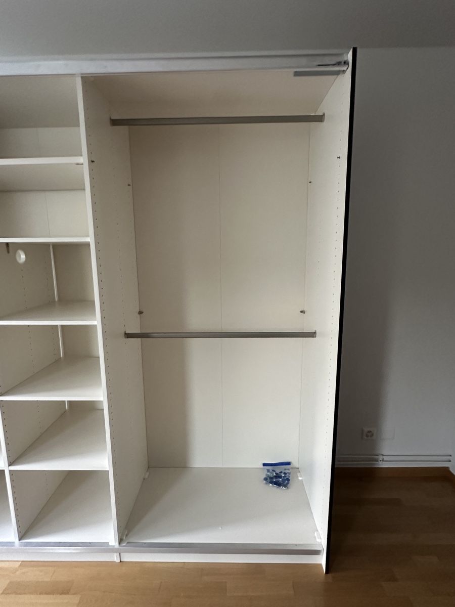 Jutzler Armadi: Schiebetürenschrank – Usato da Bern venduto da flo_7dmx 3