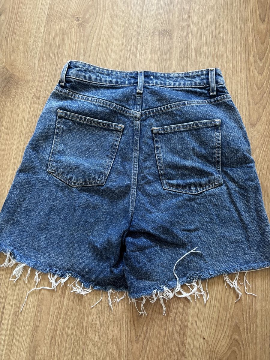 H&M Jeans: Jeansshorts gr. 38 – Neu (gemäss Beschreibung) aus Solothurn von amelie.br 1