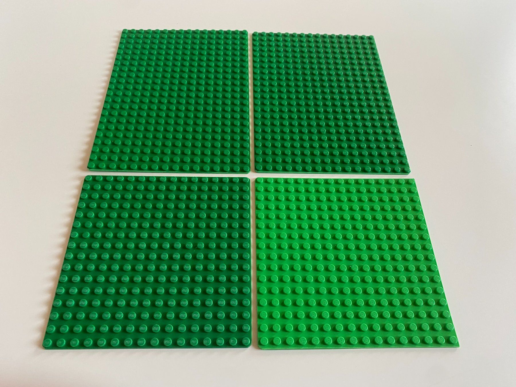 Lego Giocattoli: LEGO - 4 - DIVERSE - GRÜNE - PLATTEN – Usato da Gelterkinden venduto da ajdt4