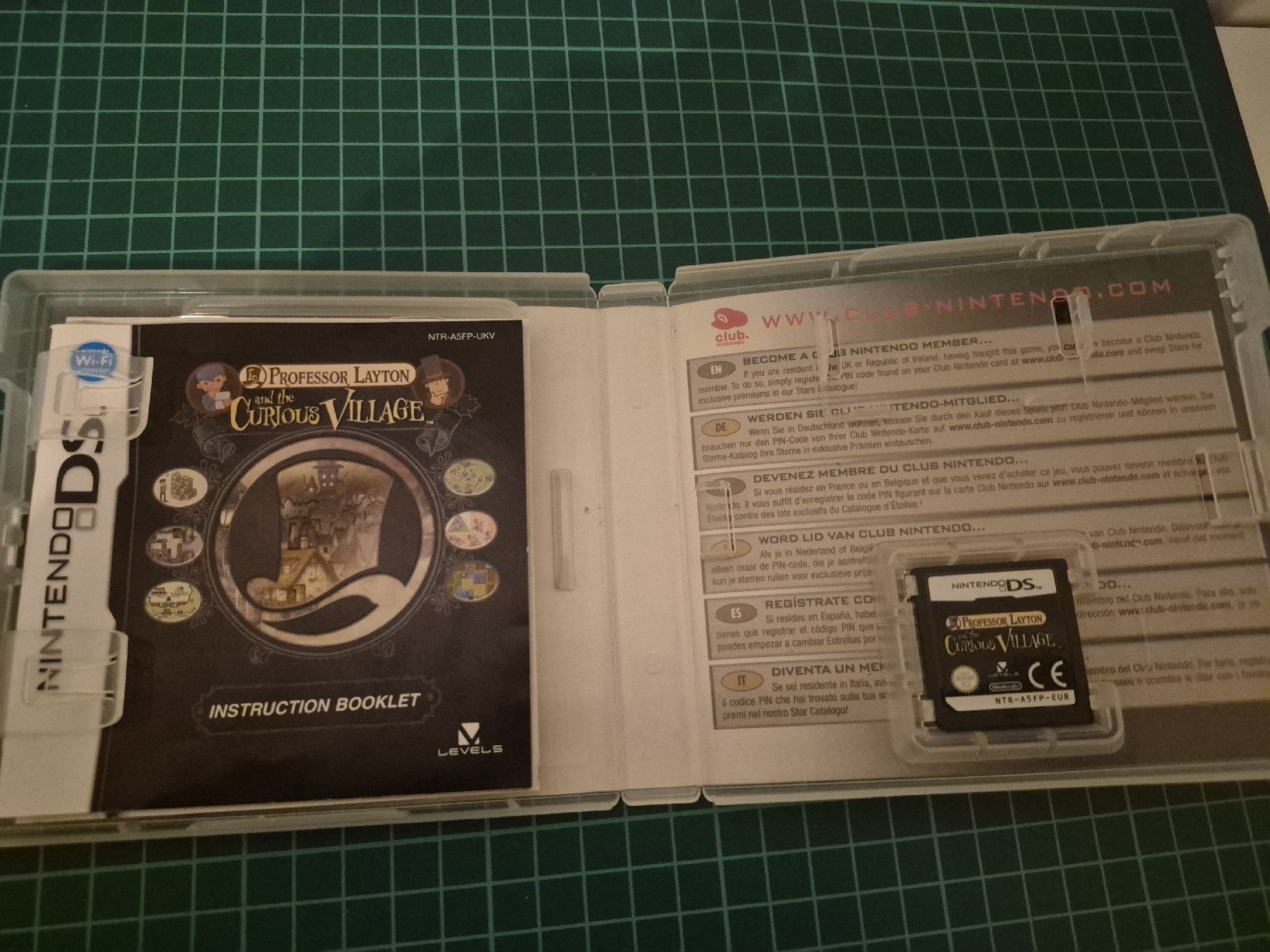 Nintendo Giochi: Professor Layton Series - Nintendo DS - Complete Set – Usato da Meyrin venduto da Retro-GZ 1