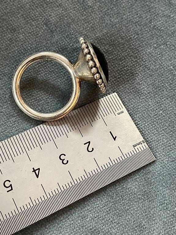 Anelli: Grosser Silberring mit Rauchquarz – Usato da St. Gallen venduto da jbr_q7tx 4