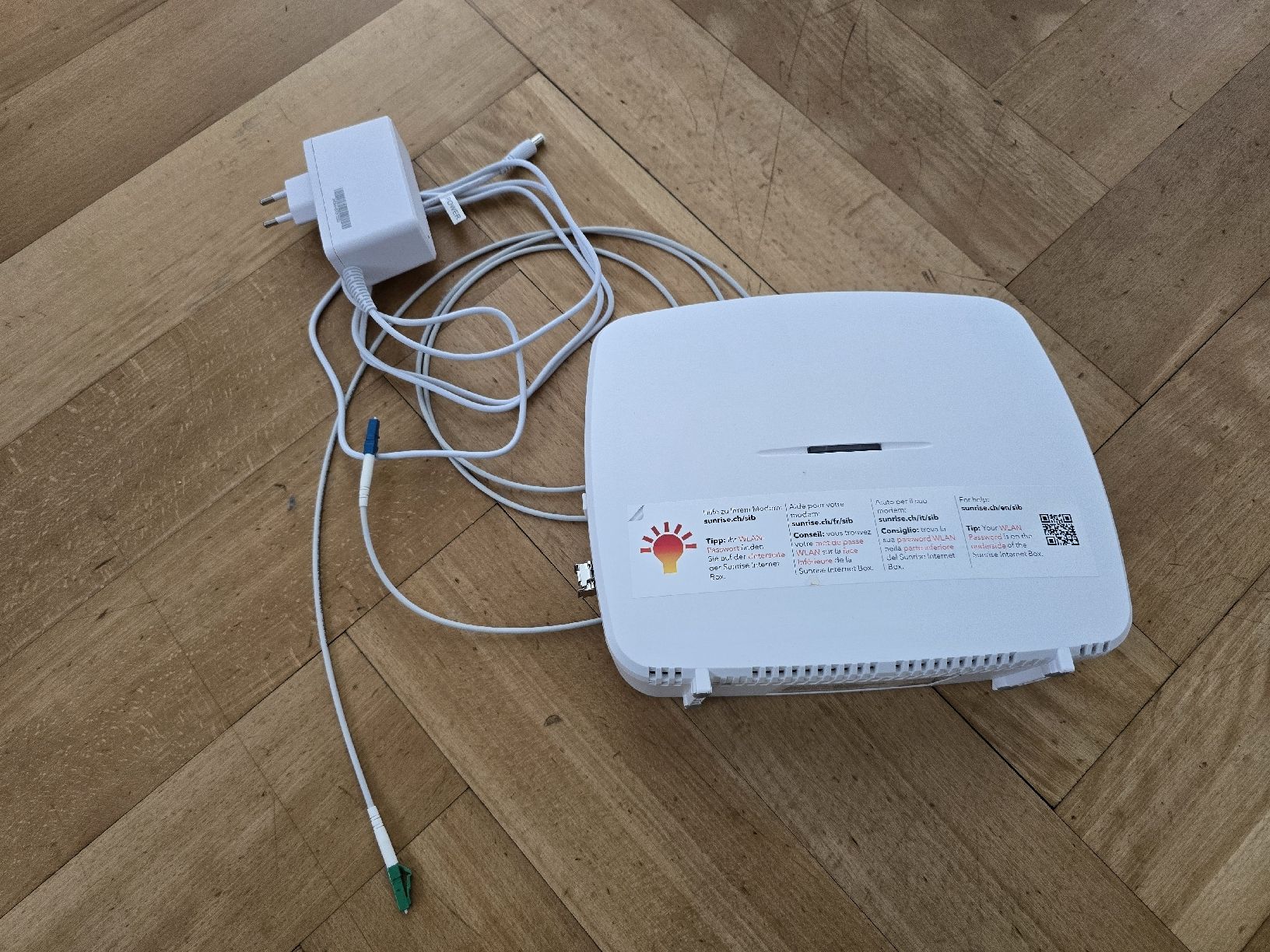 Sunrise Modems & Routeurs: Modem/ Router Sagemcom Sunrise Internet box mit Glasfaser – D'occasion à Bern par Aulit