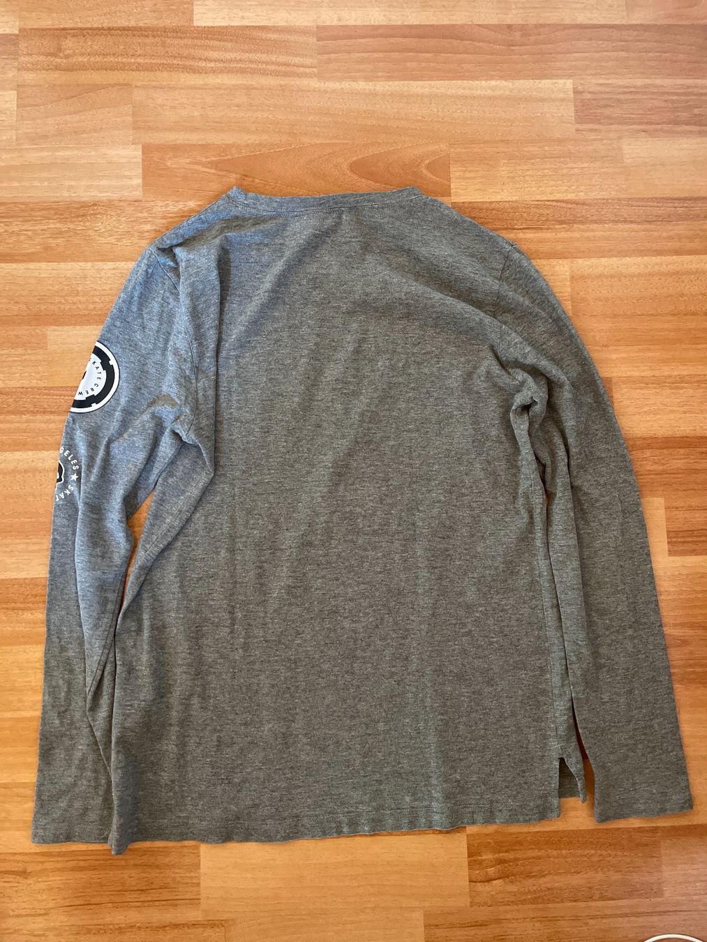 H&M Pulls & Sweat-shirts: Pullover Skaters H&M – D'occasion à St.Gallen par maierm01 1