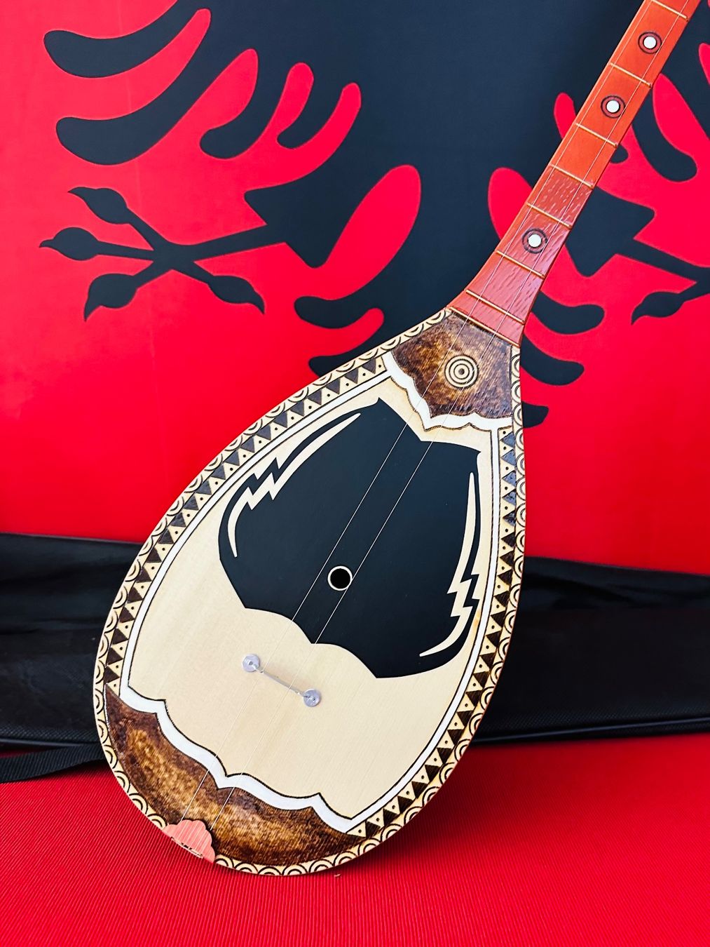 Strumenti musicali: Albanisches Musikinstrument Qifteli – Nuovo e nell'imballaggio originale da Kirchberg SG venduto da rex_pfd8 8