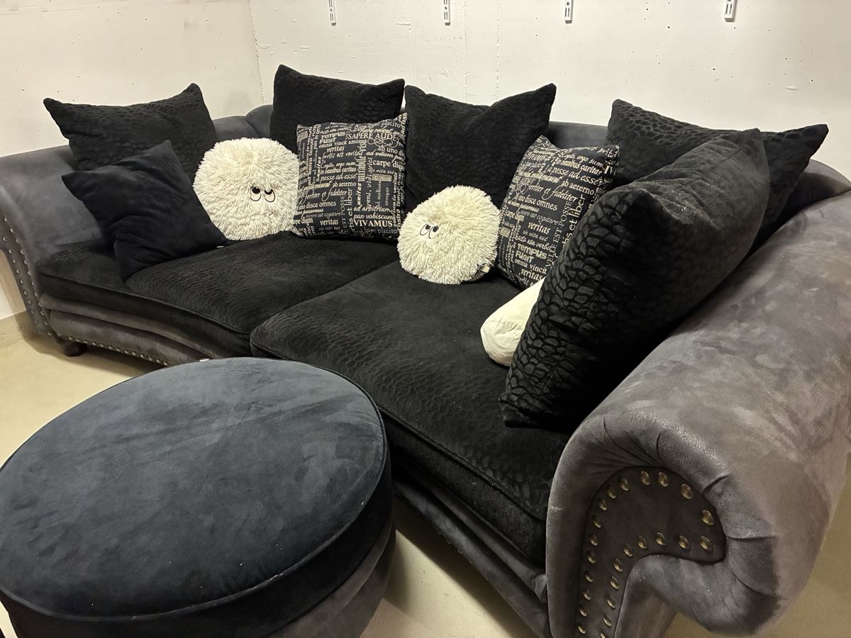 Sofas: Grosses Sofa inkl. Hocker – Neu (gemäss Beschreibung) aus Birrwil von chiara_valentina 1