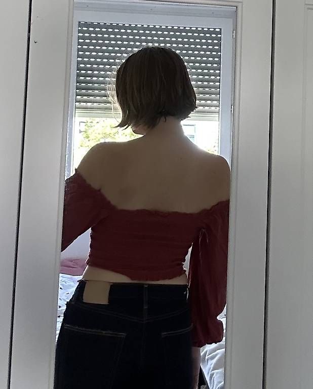 Tops: FOREVER 21 BURGUNDY CROPPED TOP – D'occasion à Zürich par cla_l2t2 1