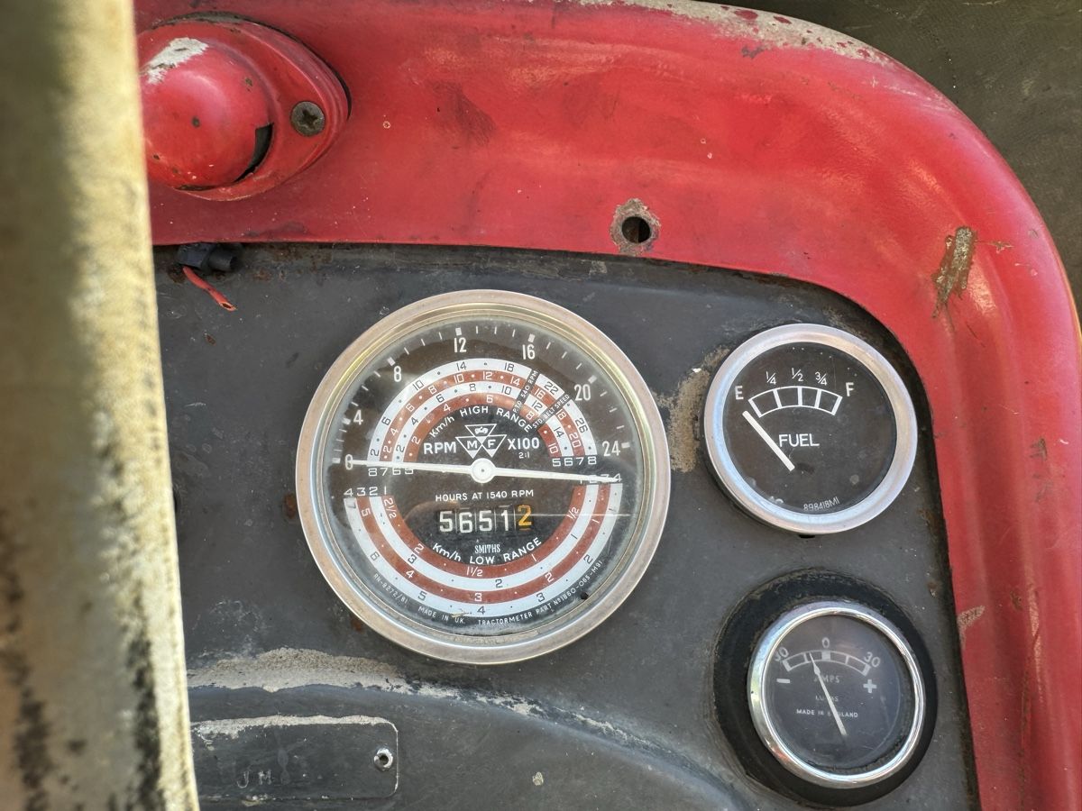 Massey Ferguson Trattori: Massey Ferguson 165 mit Frontlader und Seilwinde – Difettoso da Luthern Bad venduto da james044 6