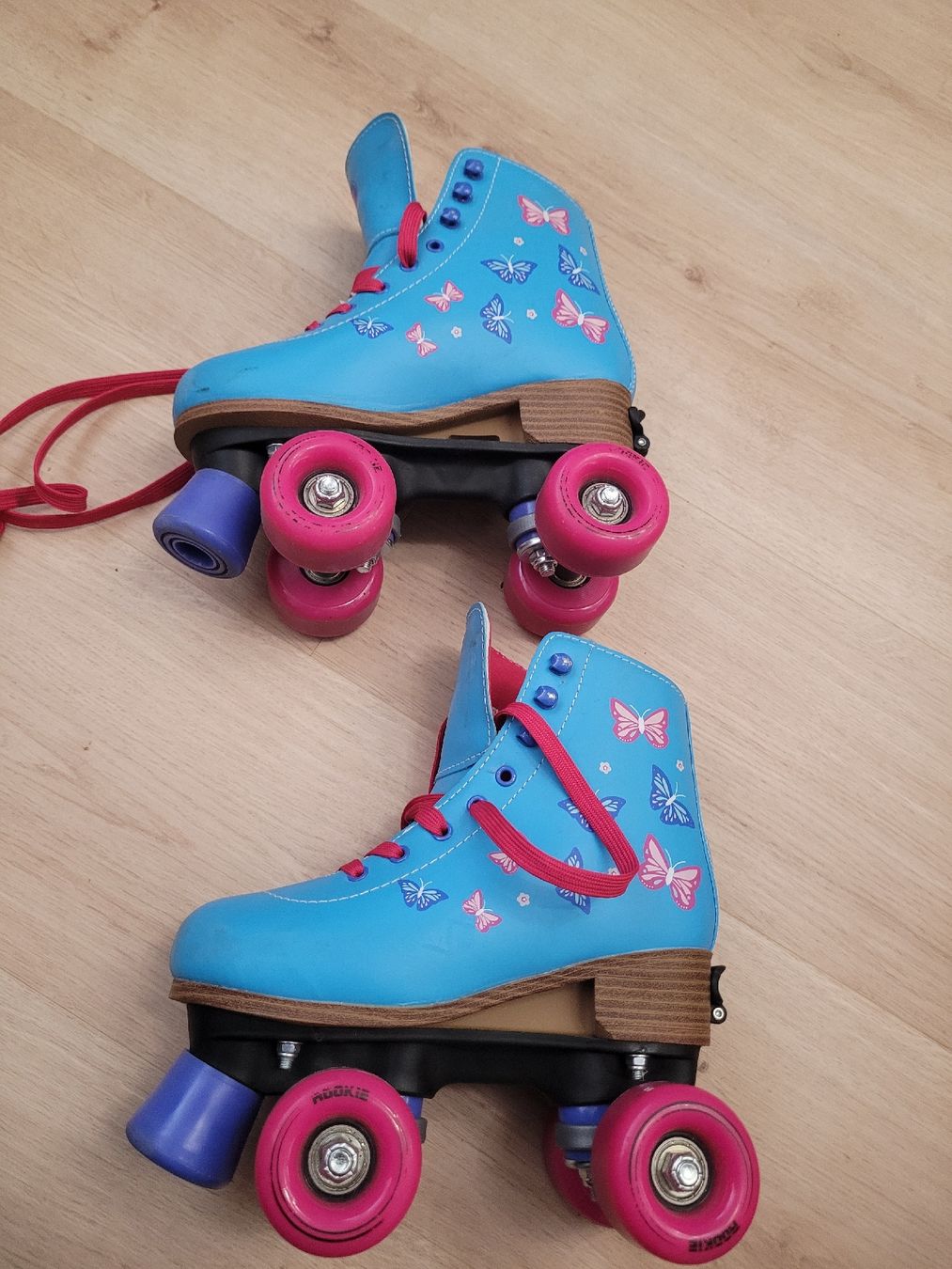 Pattini in linea & Pattini a rotelle: Rollschuh Gr. 31-34 Mädchen – Usato da Lupsingen venduto da sta_wgg5 3