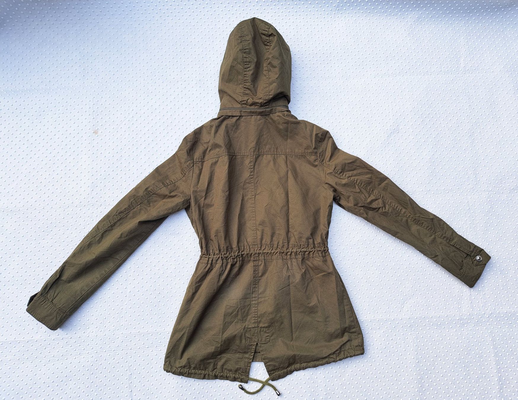 Giacche: Khaki Übergangsjacke mit Kapuze, Grösse XS – Usato da Gysenstein venduto da joshuas81 6