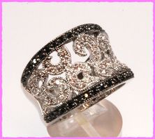 Bezaubernder Ring mit Zirkonia