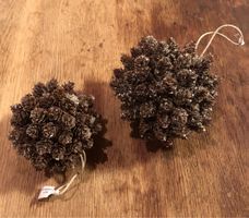 Weihnachtsdeko: 2 Zapfenkugeln, Christbaumschmuck - Neu!