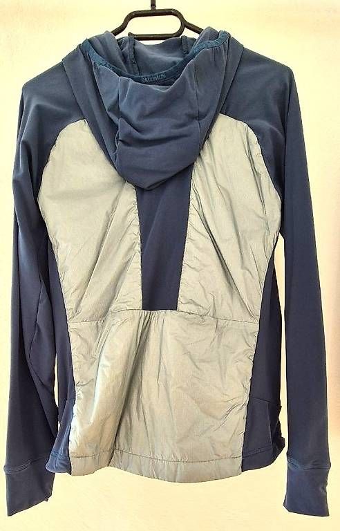 Jacken: Giacca termica donna con cappuccio ? taglia M – Gebraucht aus Cabbio von Joker_Bane 1