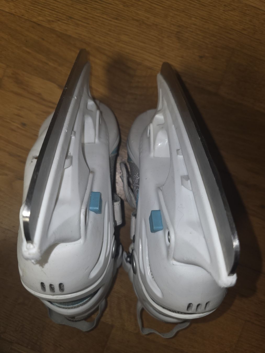 Pattini da ghiaccio: Crivit Children's Ice Skates - Adjustable Size 29-33 – Usato da Birmenstorf AG venduto da kito83 3