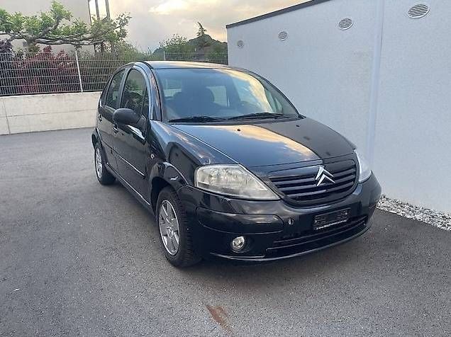 Citroën Automobili: Citroën C3, 1.1L, 5 Portes, Expertisé 2021, Service fait... – Usato da Conthey venduto da ditade 2