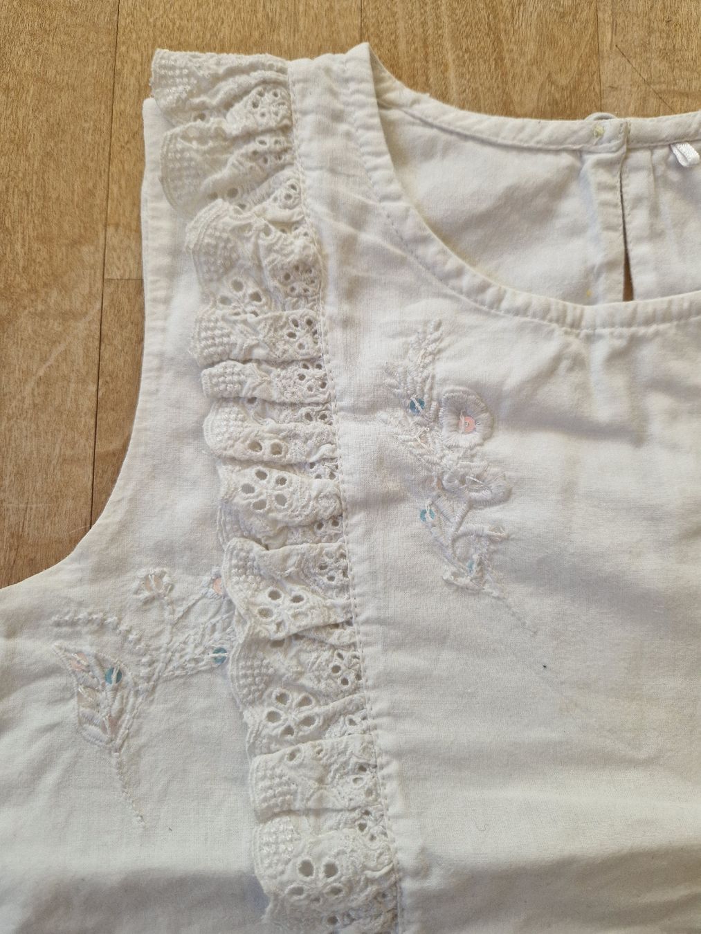 Camicette, T-shirt & Top: Weisse Bluse mit Flitter, Gr. 110 – Usato da Muri b. Bern venduto da rol_xtf8 1
