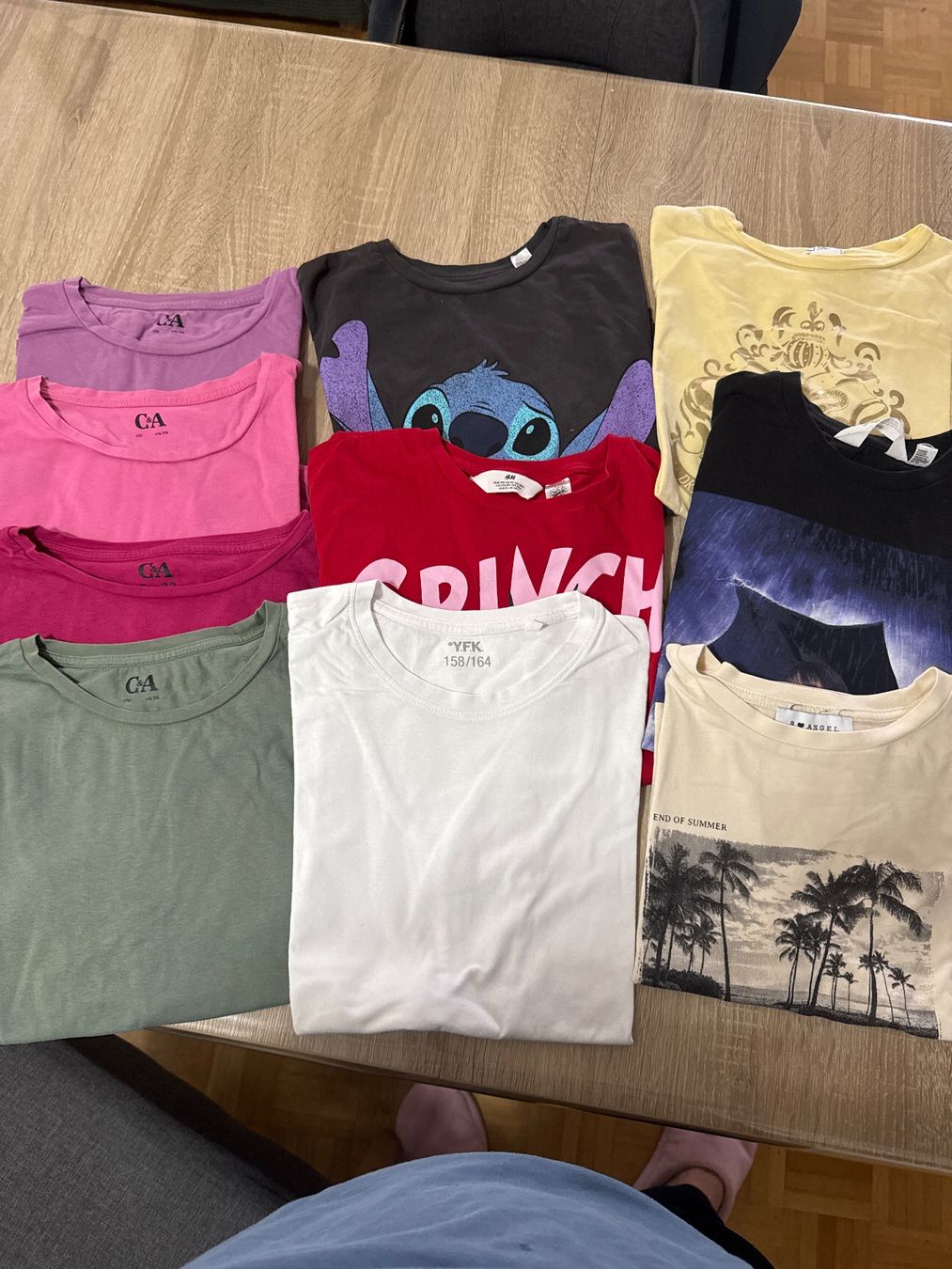 Camicette, T-shirt & Top: Mädchen T-Shirt – Usato da birsfelden venduto da Giuseppe70