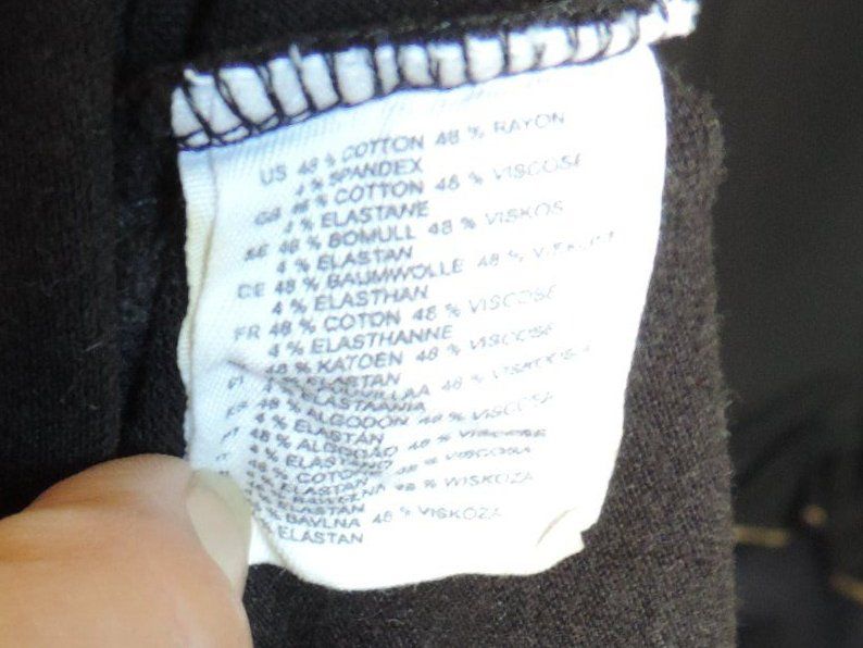 Magliette Polo: t shirt polo noir rayure rouge – Usato da Genève venduto da Axelle333 4