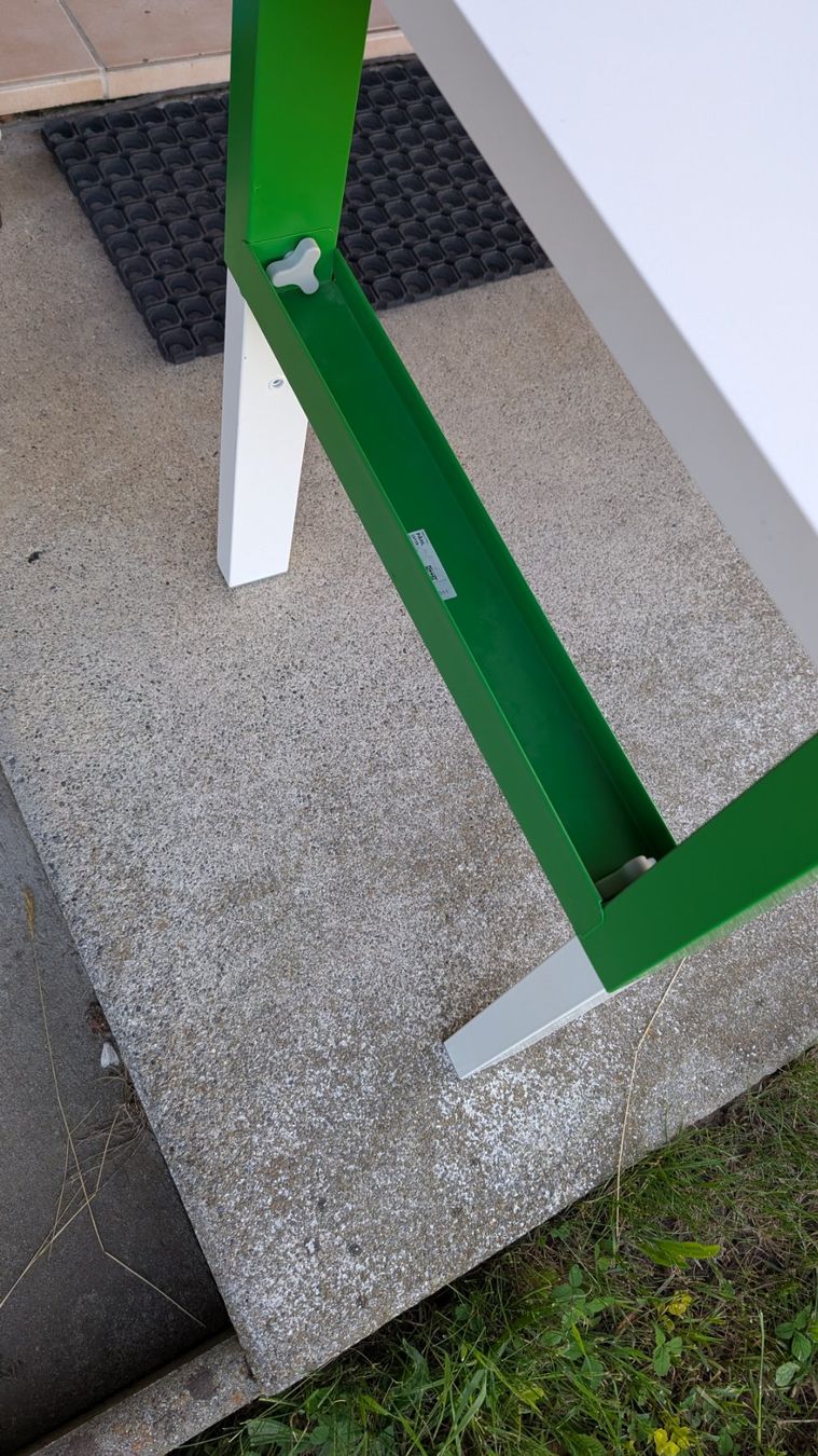 Ikea Tische: IKEA PAHL Kindertisch mit Gebrauchsspuren, – Gebraucht aus Schwarzenberg LU von weitwerker2 1