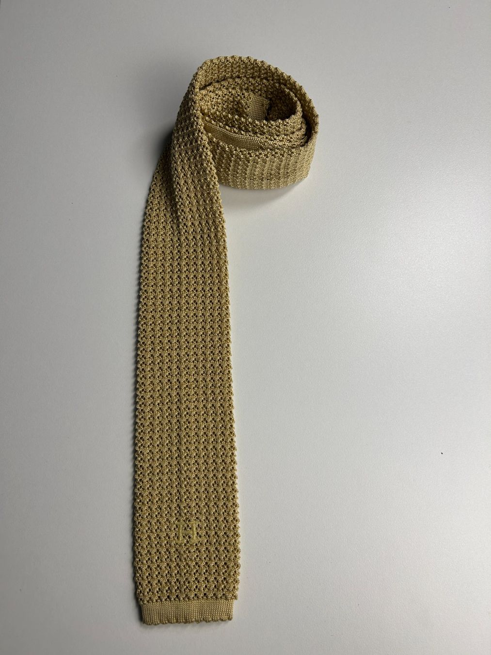 Hermès Cravatte: Hermès Tricot Krawatte – Nuovo (secondo la descrizione) da Bern venduto da kurtikobolt74
