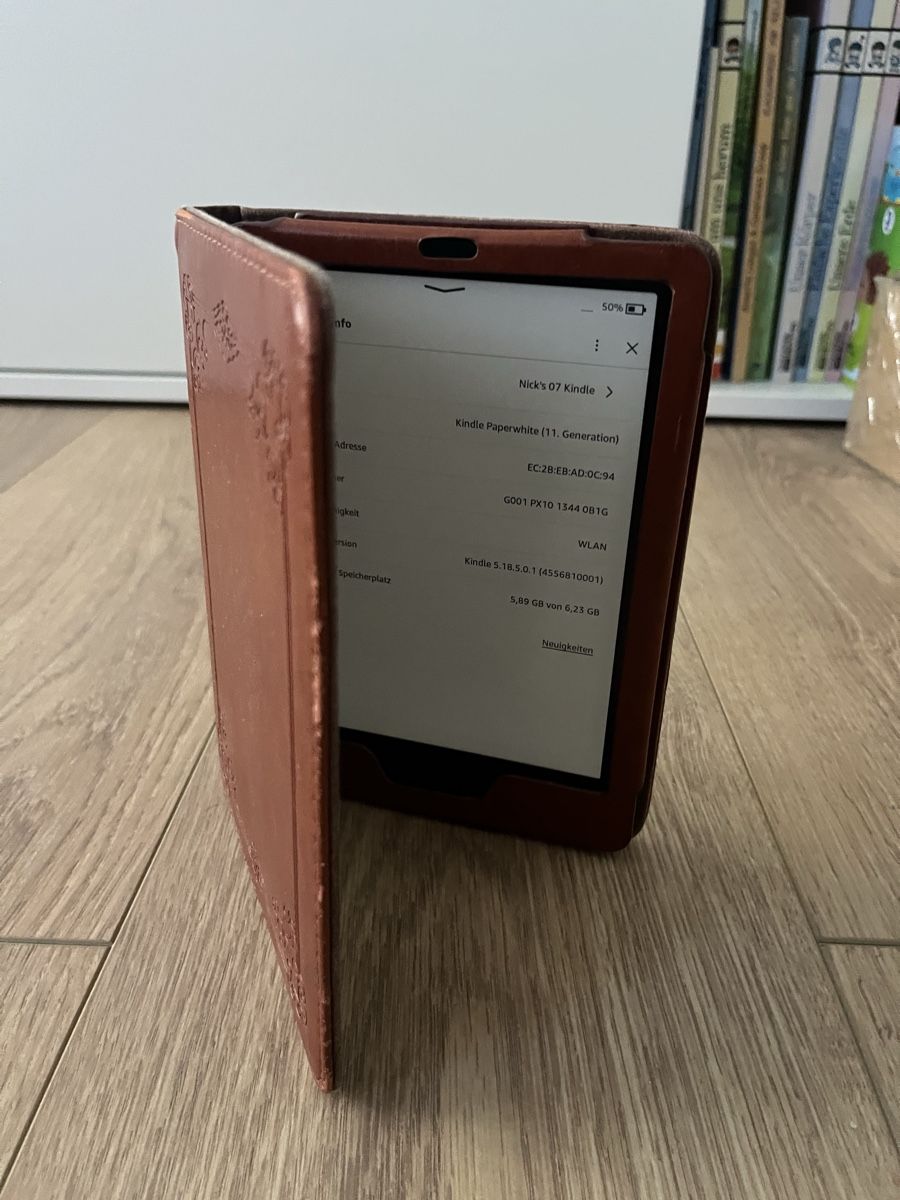 Lecteur media portable: Kindle Paperwhite 11th Gen with cover – D'occasion à Winterthur par ama_cz7g