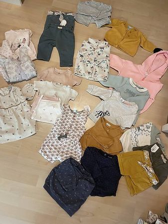 Grosses Kleiderpaket Grösse 68