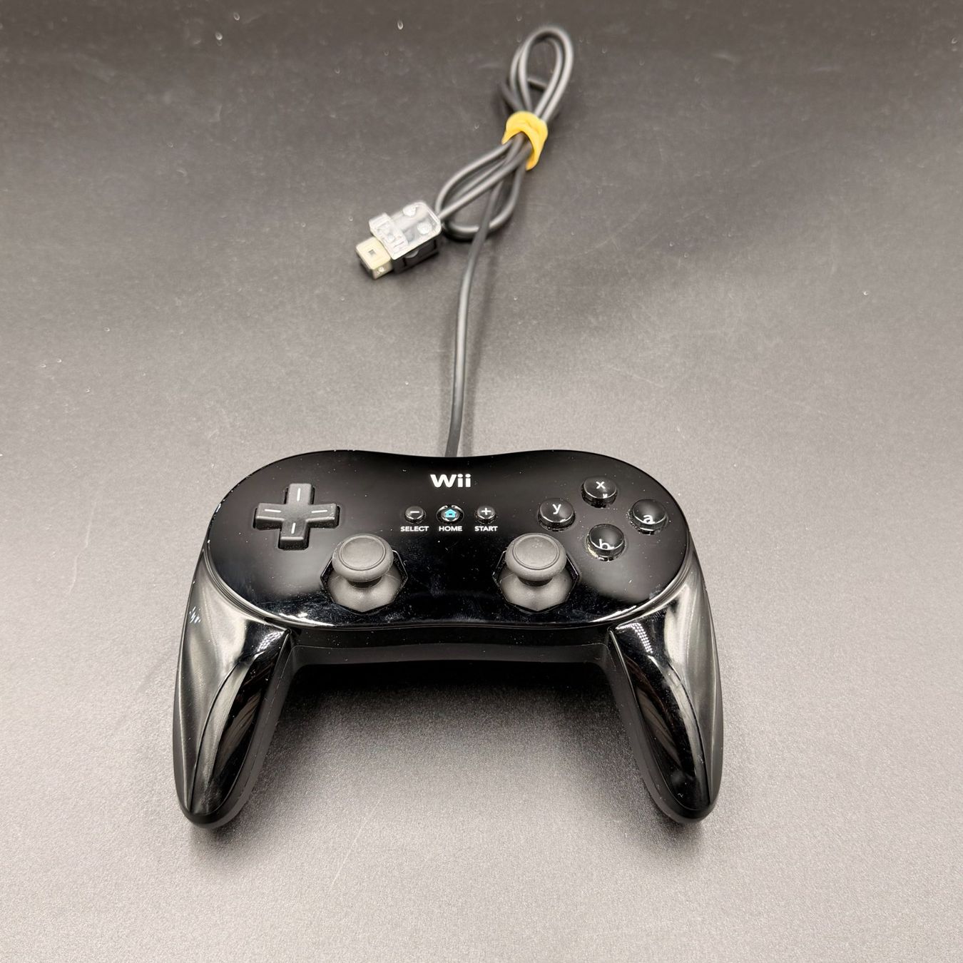 Nintendo Controller: Nintendo Wii Classic Controller Pro Schwarz – Gebraucht aus Düdingen von Nerdworld