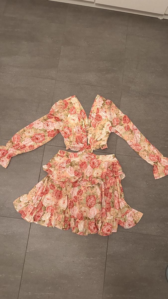 Kleider: Kleid Gr. S – Neu (gemäss Beschreibung) aus Pfungen von nik_9wv9 1