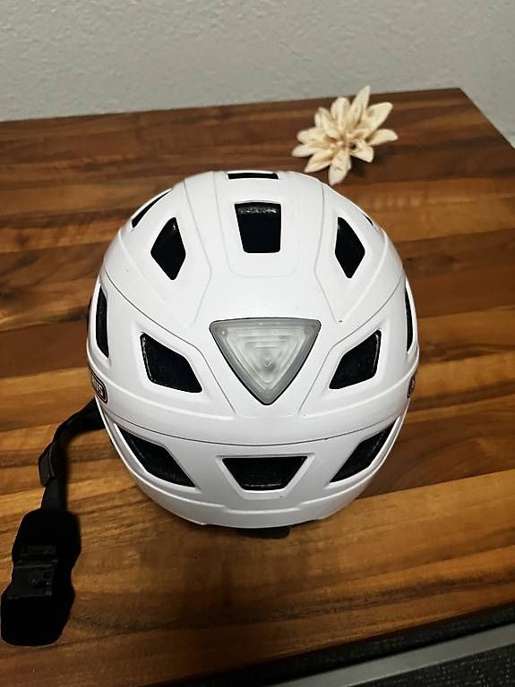 Caschi: Abus Velohelm – Usato da Urdorf venduto da Rotti69 1