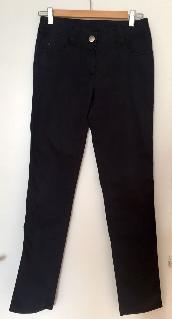 Jeans: Pantalon taille 34-36 – Usato da Thônex venduto da AneleManele
