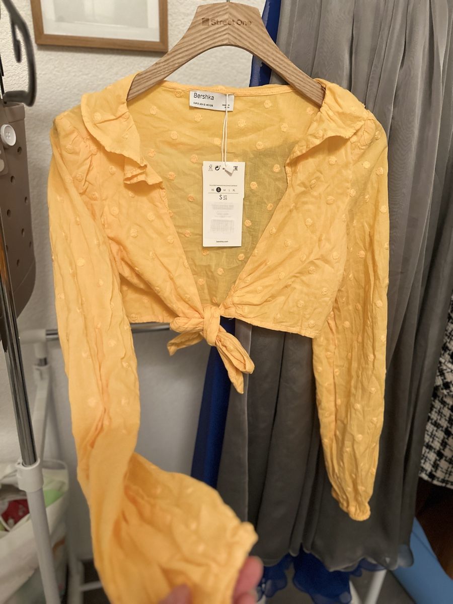 Bershka Blusen: Bluse Bershka Gr. S NEU – Neu und originalverpackt aus Pfungen von nik_9wv9