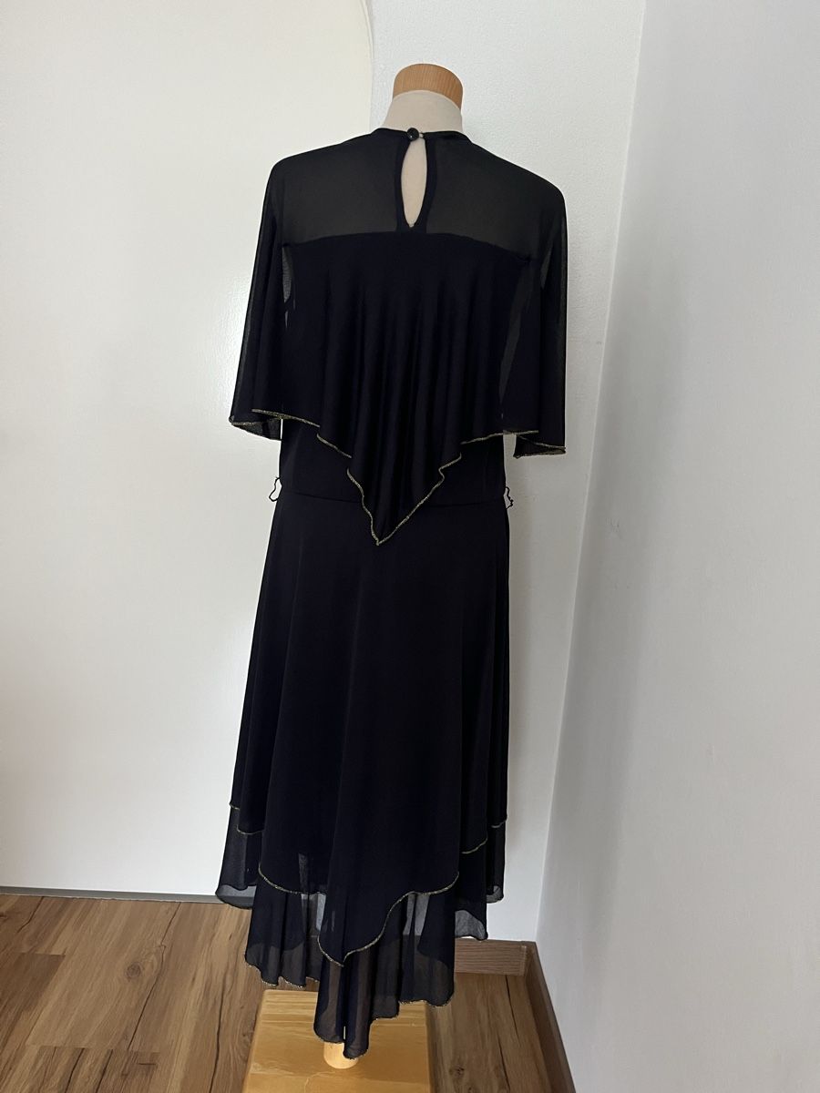Vestiti: Kleid / Partykleid / Elegant / Schwarz / M – Usato da Hünibach venduto da s.leptir